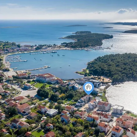 Betty - Mpolo Apartament *