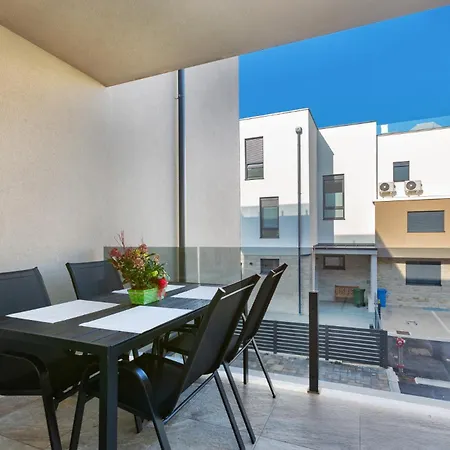 Betty - Mpolo Apartament Medulin